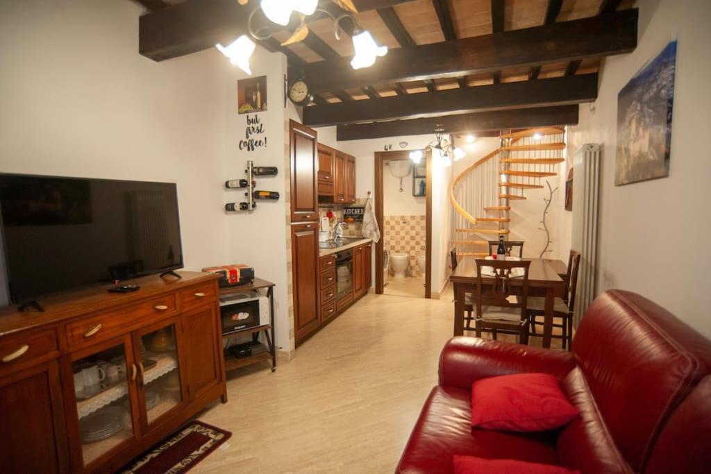 Casa Dell'Oliveto "Parcheggio Gratuito" Apartment Narni Exterior photo